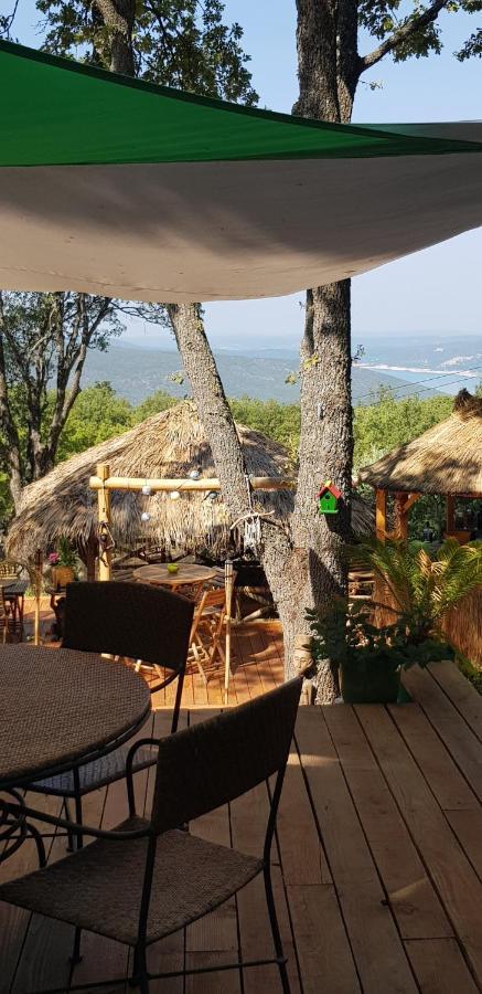 Bed and Breakfast La Lyalis Эгин Экстерьер фото